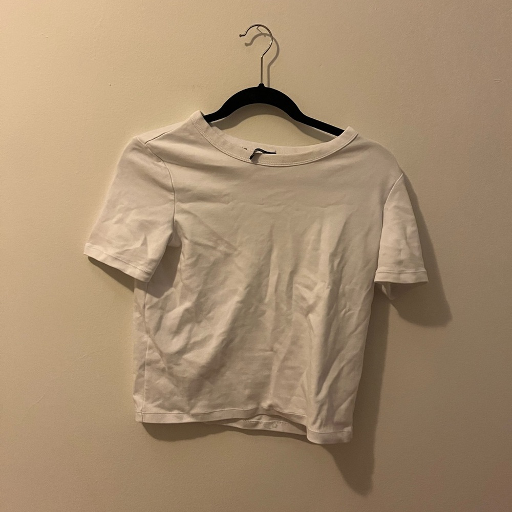 Basic white Zara cropped tshirt
